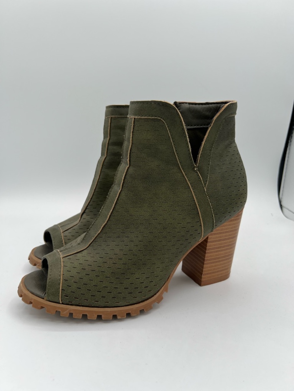 Seven7 Olive Green Peep-Toe Stacked Heel Booties